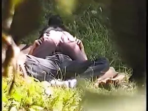 Brünette teen schwar ...