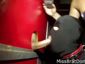 Shada Fay gibt Footj ...