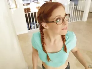 Ein hübscher schwarz ...